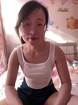 Snapshot of TangTang0530 chatting on July 5, 10:00 am TangTang0530 online show from July 5, 10:00 am