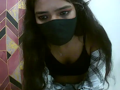 Snapshot of Hot-Roshni chatting on June 7, 7:17 pm Hot-Roshni online show from June 7, 7:17 pm