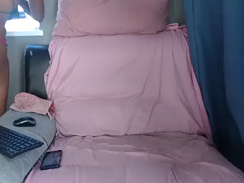 sweetxseductive online show from June 28, 6:30 am
