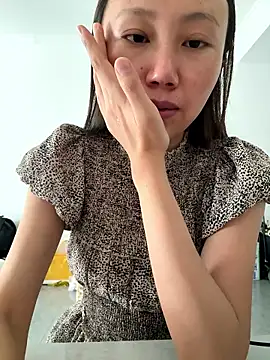 Snapshot of Xiao_Mao_meow chatting on June 6, 3:33 am Xiao Mao meow online show from June 6, 3:33 am