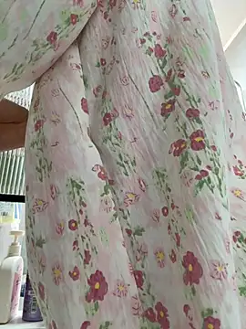 Snapshot of Xiao_Mao_meow chatting on July 23, 1:58 am Xiao Mao meow online show from July 23, 1:58 am