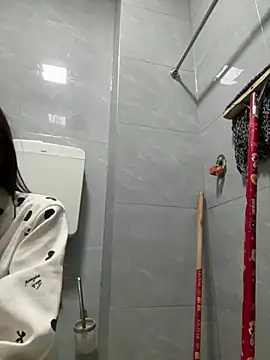 Snapshot of Xiao_Mao_meow chatting on July 24, 12:08 am Xiao Mao meow online show from July 24, 12:08 am