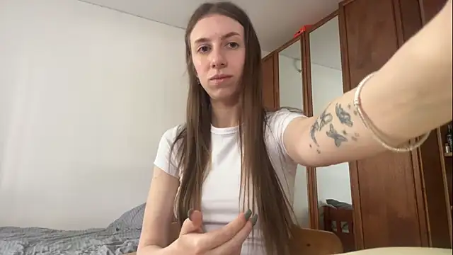 Snapshot of KathlineSutherlin chatting on May 31, 12:12 pm KathlineSutherlin online show from May 31, 12:12 pm