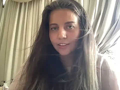 Snapshot of Peaches0777 chatting on June 1, 4:41 pm Peaches0777 online show from June 1, 4:41 pm