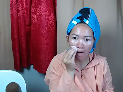 urpretty hotmama online show from July 16, 6:08 am
