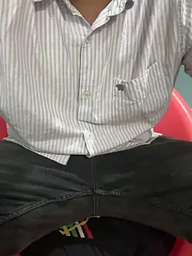 Snapshot of raj___romantic__ chatting on May 31, 10:55 am raj romantic online show from May 31, 10:55 am