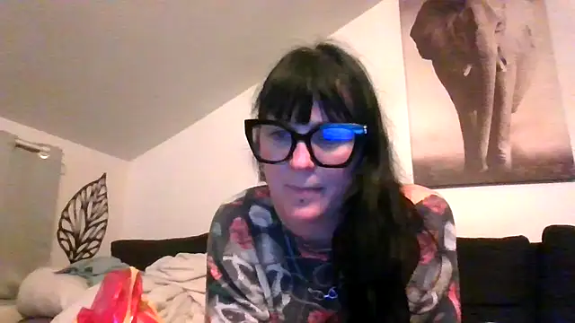 sexujuly88 online show from April 12, 8:14 pm