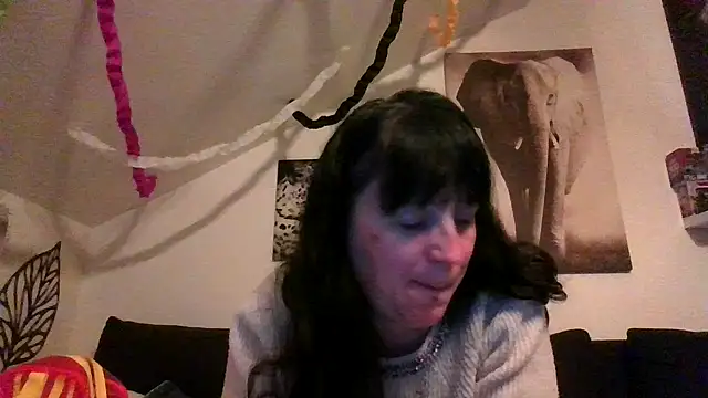 Snapshot of sexujuly88 chatting on April 24, 9:28 pm sexujuly88 online show from April 24, 9:28 pm