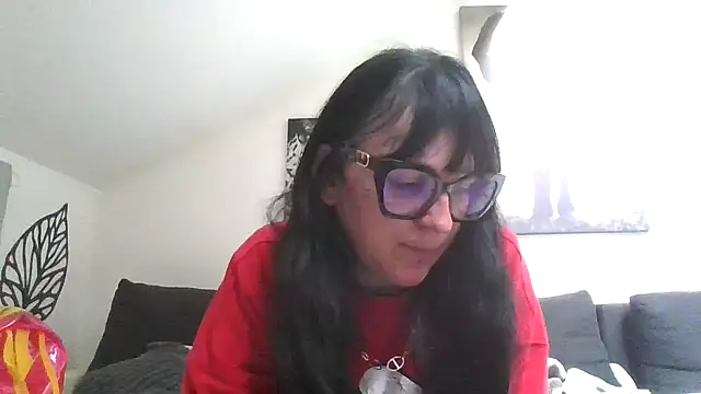 Snapshot of sexujuly88 chatting on April 28, 7:13 am sexujuly88 online show from April 28, 7:13 am