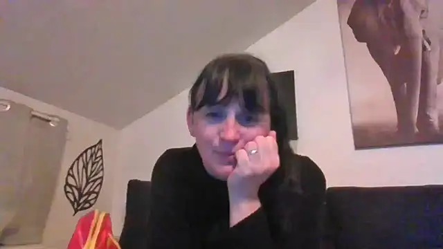 Snapshot of sexujuly88 chatting on May 14, 9:21 pm sexujuly88 online show from May 14, 9:21 pm