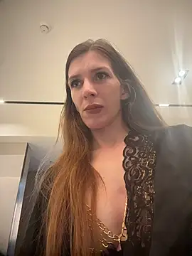 MissAndKiss online show from May 31, 5:31 pm
