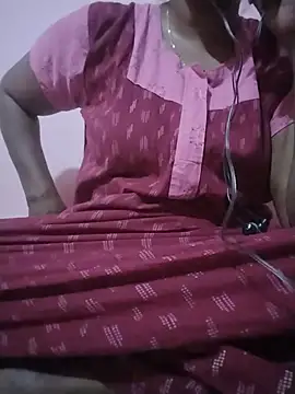 Snapshot of Tamilvalarmathi chatting on July 10, 3:00 am Tamilvalarmathi online show from July 10, 3:00 am