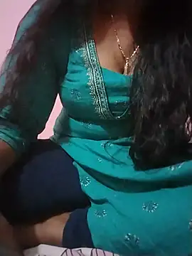 Snapshot of Tamilvalarmathi chatting on July 11, 8:39 am Tamilvalarmathi online show from July 11, 8:39 am