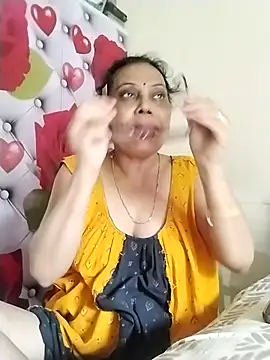 Snapshot of chatterjeesayani567 chatting on June 11, 4:54 am chatterjeesayani567 online show from June 11, 4:54 am