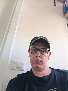 Snapshot of alexbuby chatting on June 12, 3:55 pm alexbuby online show from June 12, 3:55 pm