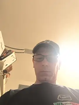 Snapshot of alexbuby chatting on June 16, 4:20 pm alexbuby online show from June 16, 4:20 pm