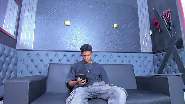 Snapshot of Yoel_Blessed chatting on July 11, 12:41 pm Yoel Blessed online show from July 11, 12:41 pm