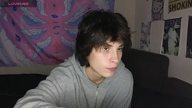 Snapshot of Cute_Goth chatting on July 16, 4:02 pm Cute Goth online show from July 16, 4:02 pm