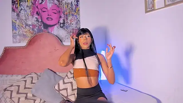 TyraHoney online show from June 17, 9:05 pm