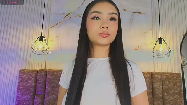 Snapshot of KENNIA_SWEETIEE chatting on June 30, 10:16 am KENNIA SWEETIEE online show from June 30, 10:16 am