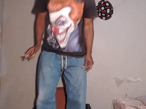 Snapshot of Frank_X_Husle chatting on June 24, 5:45 pm Frank X Husle online show from June 24, 5:45 pm