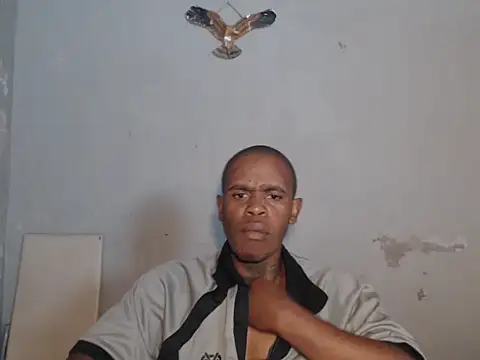 Snapshot of Frank_X_Husle chatting on July 8, 11:48 am Frank X Husle online show from July 8, 11:48 am