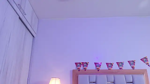 Snapshot of bunny_blush12 chatting on June 26, 7:51 pm bunny blush12 online show from June 26, 7:51 pm