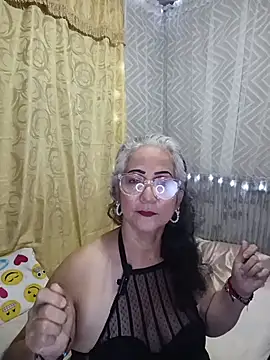 ReinaMadura online show from June 12, 3:27 am
