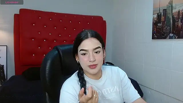jenn pink online show from June 4, 3:45 am