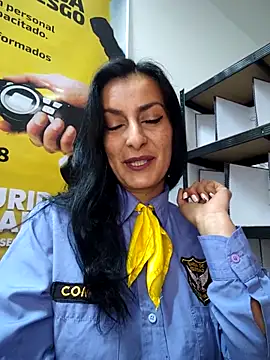 Snapshot of ALEJANDRA__28 chatting on July 16, 12:22 pm ALEJANDRA 28 online show from July 16, 12:22 pm