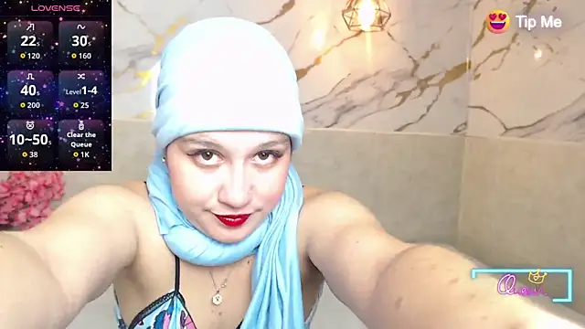 Snapshot of Sahaara chatting on June 18, 3:49 pm Sahaara online show from June 18, 3:49 pm