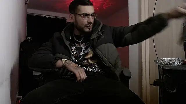 Snapshot of MalekXarxxx chatting on July 7, 4:26 am MalekXarxxx online show from July 7, 4:26 am