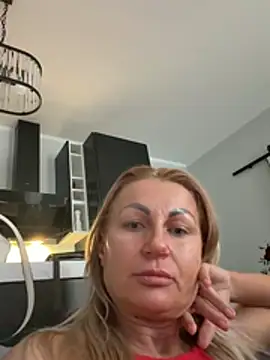 Snapshot of Margerita69 chatting on June 2, 9:11 am Margerita69 online show from June 2, 9:11 am