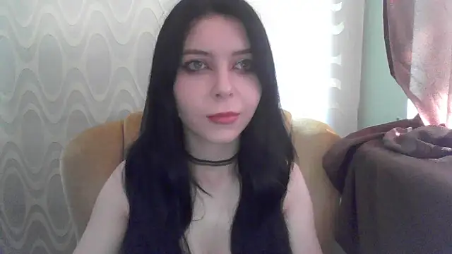 Snapshot of RileyTight chatting on June 19, 8:29 am RileyTight online show from June 19, 8:29 am
