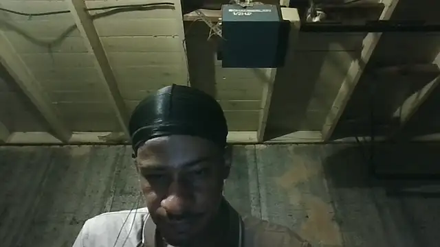 Snapshot of Leo99842 chatting on July 24, 2:31 am Leo99842 online show from July 24, 2:31 am