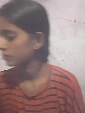 Snapshot of Saloni-Tyagi chatting on June 28, 3:40 pm Saloni-Tyagi online show from June 28, 3:40 pm