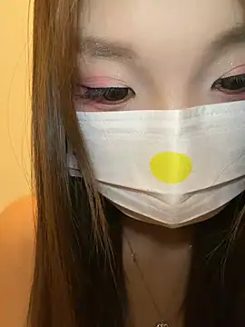 Snapshot of QIQI-QIQI-01 chatting on June 26, 9:57 am QIQI-QIQI-01 online show from June 26, 9:57 am