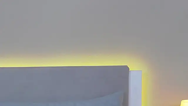 Snapshot of EmmaVesper chatting on July 9, 11:03 am EmmaVesper online show from July 9, 11:03 am