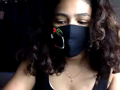 Nisha-moon online show from June 18, 6:35 am