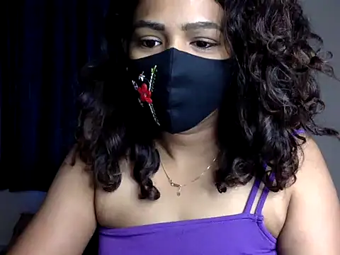 Nisha-moon online show from June 26, 6:40 am