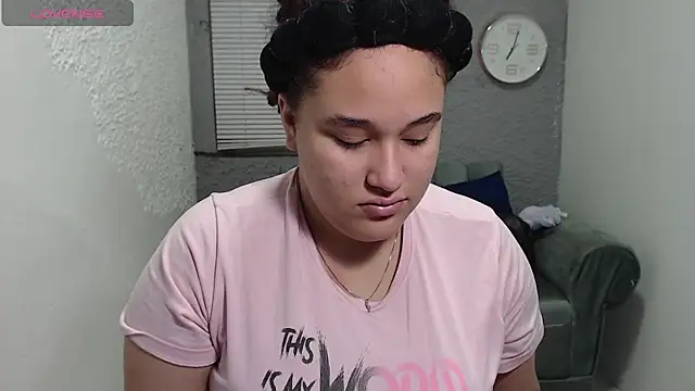 Snapshot of leilasosexy chatting on June 19, 12:20 pm leilasosexy online show from June 19, 12:20 pm