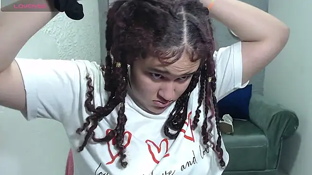 Snapshot of leilasosexy chatting on July 2, 1:39 pm leilasosexy online show from July 2, 1:39 pm