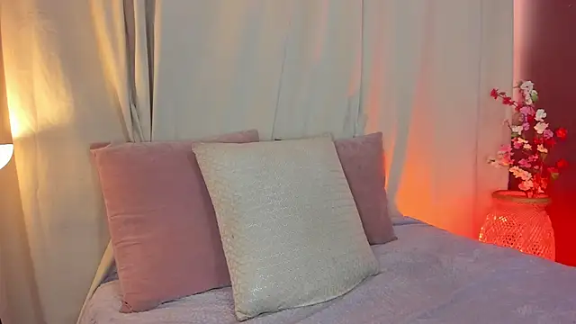 sensual fer online show from June 8, 1:55 pm