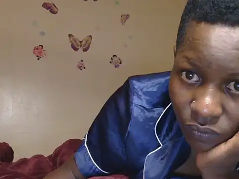 Snapshot of lunah_sexxy chatting on June 16, 6:38 am lunah sexxy online show from June 16, 6:38 am