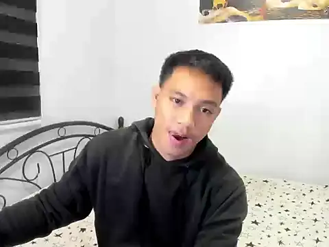Snapshot of urfucker_vinz chatting on July 20, 12:51 pm urfucker vinz online show from July 20, 12:51 pm