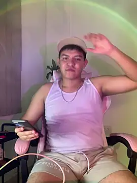 Snapshot of Paul_teen_ chatting on June 11, 6:11 am Paul teen online show from June 11, 6:11 am