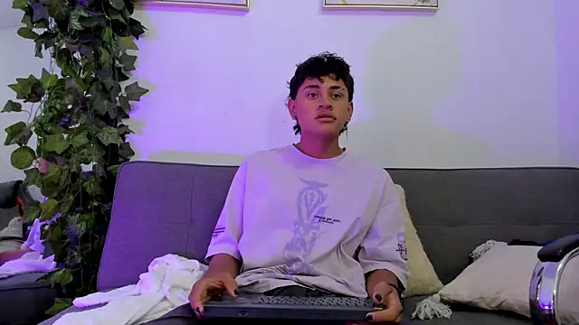 Snapshot of Joshua_Fox chatting on June 10, 7:35 pm Joshua Fox online show from June 10, 7:35 pm