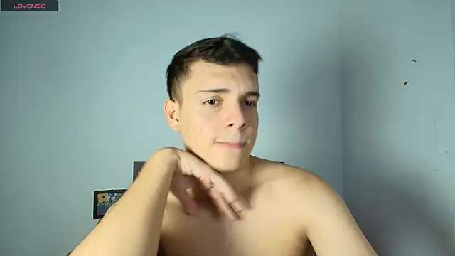 Snapshot of james_carter1 chatting on July 7, 12:13 am james carter1 online show from July 7, 12:13 am