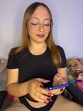 Snapshot of Caamii_ chatting on June 5, 6:57 pm Caamii online show from June 5, 6:57 pm
