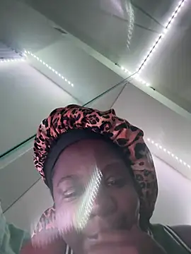 Snapshot of Cocotee__ chatting on August 7, 9:00 am Cocotee online show from August 7, 9:00 am